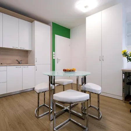 Apartment Joy Tour As With Free Private Parking *